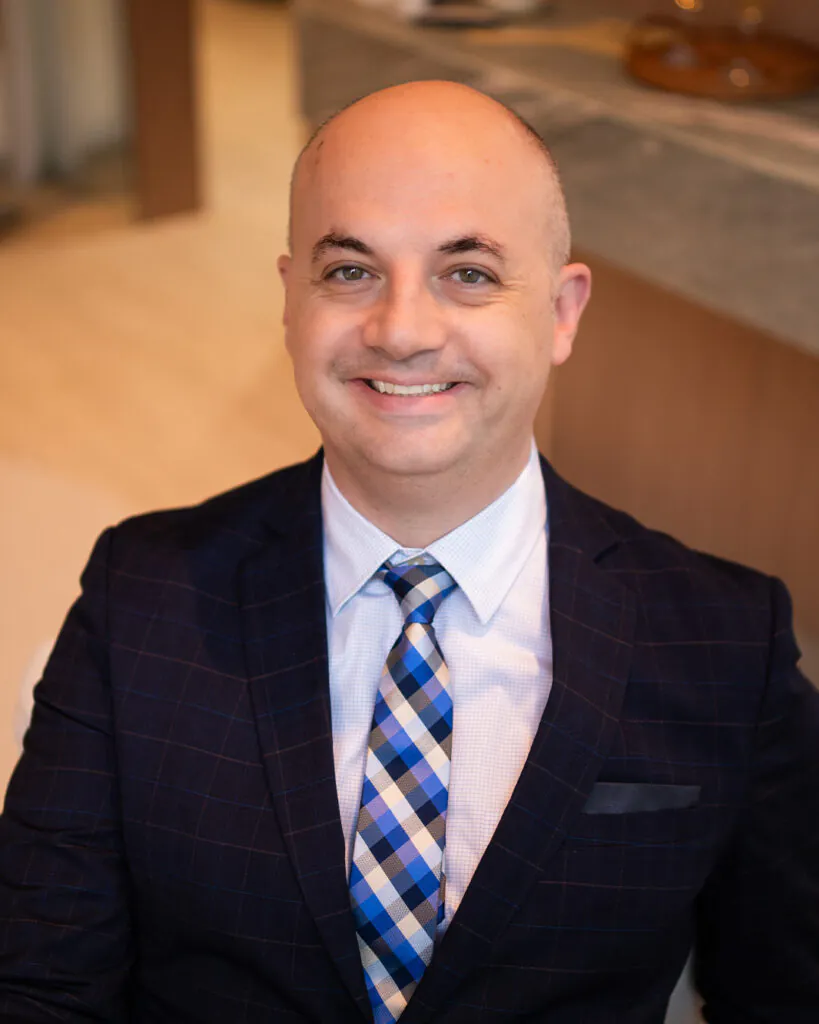 Dr. Bruno Saciloto — Neurocirurgião especializado em dor facial