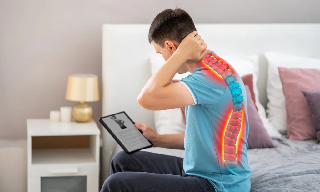 Causas da hérnia de disco — esforço físico e má postura