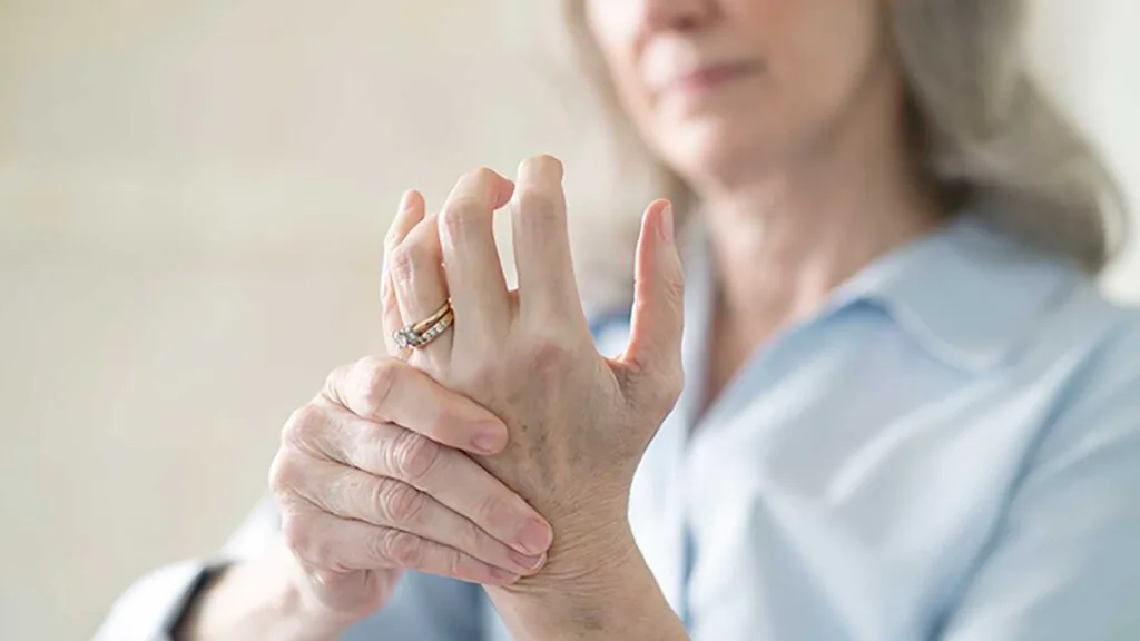 Hérnia de disco cervical — dormência nas mãos e braços