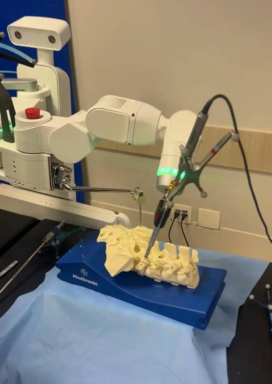 EUA - Treinamento em Cirurgia da Coluna Vertebral